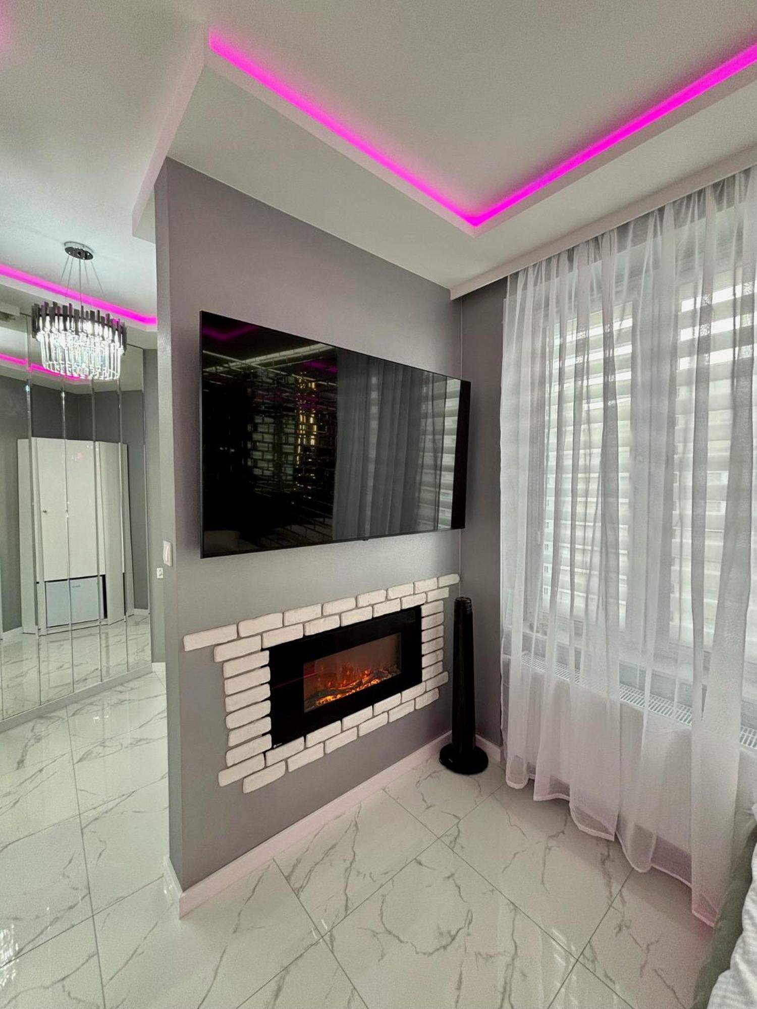 Apartament "Prezydencki Deluxe" Centrum Z Duza Wanna Dla Dwojga Gniezno Bagian luar foto